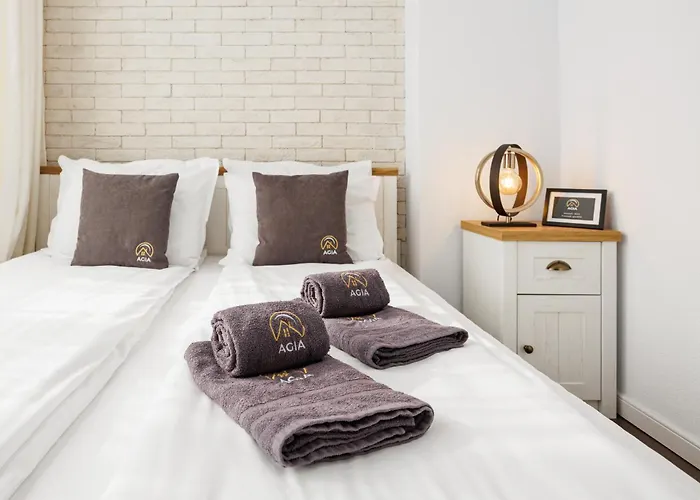 Agia 3-comfort شقة *